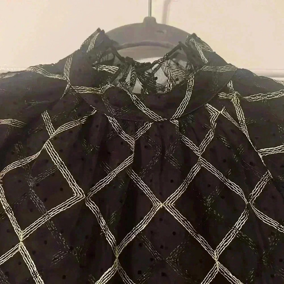 NWT To-La -Roo Girls Black and Gold Dress Size 7 - Picture 2 of 5